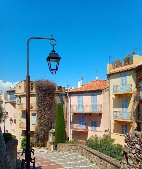 Cadre De Reve Mais Vous Faites Le Menage- Very Good Prices But You Have To Clea-N Th-E Flat Кан Екстериор снимка